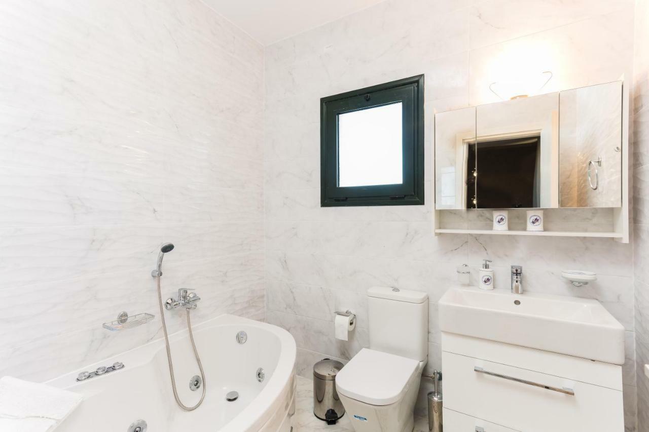 Evangelos Villas, Lavish Touch, By Thinkvilla Angeliana  Exteriör bild